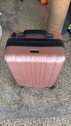 Carry on suit case
