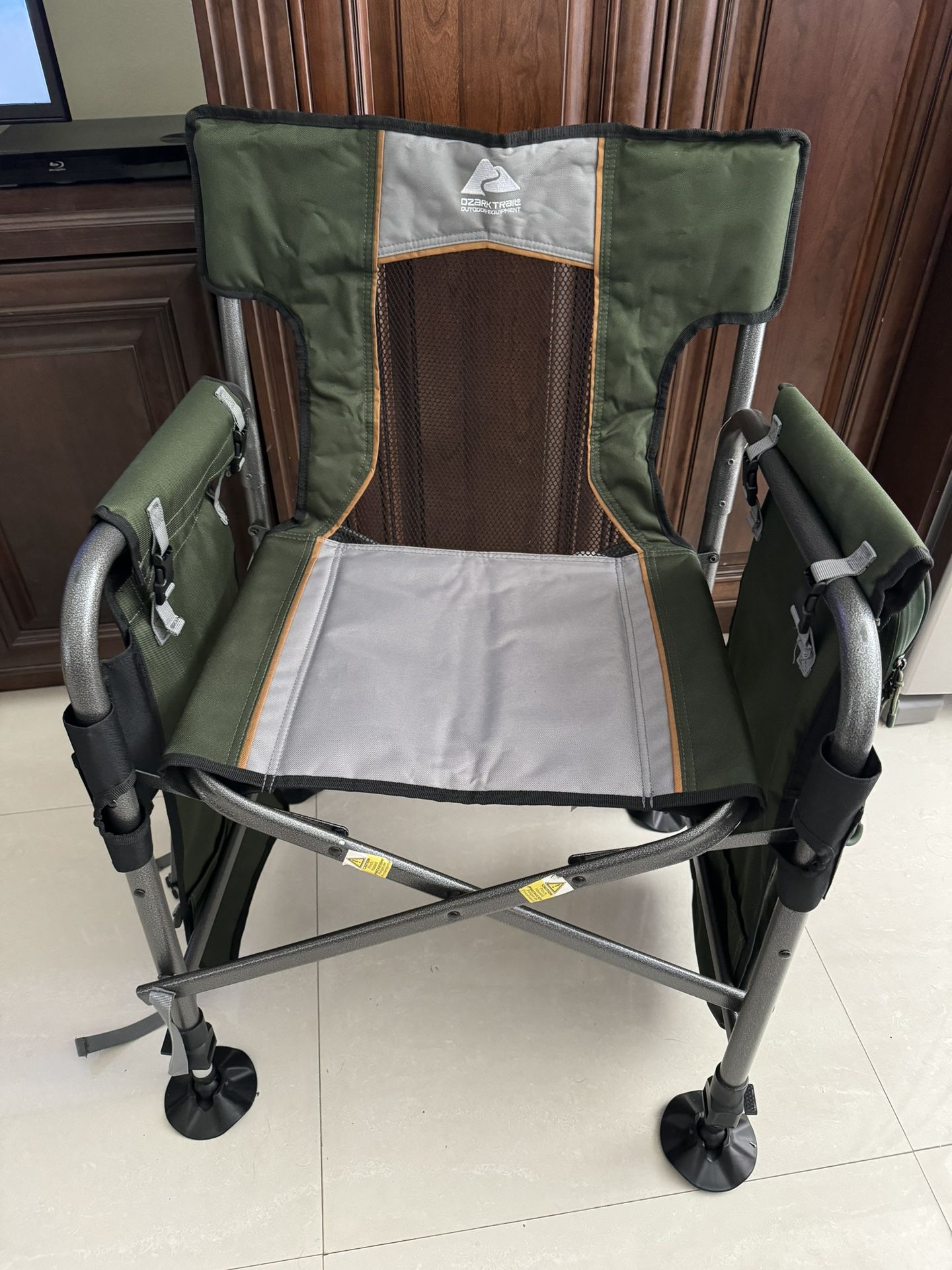 Pro Ozark Trail Fishing Steel Director's Chair with Rod Holder