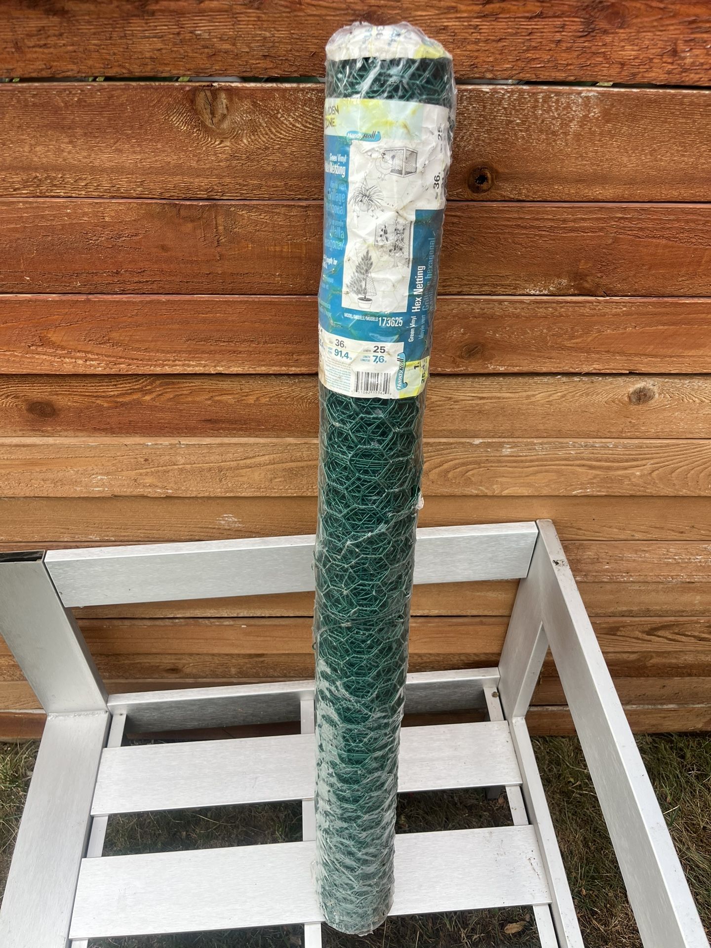 Green vinyl Hex Netting- 36”H x 25Ft