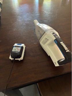 Hand vacuum