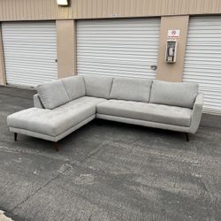 ✨ Gray 2-Piece Mid century modern Sectional ✨ ($10 Delivery )