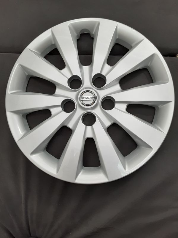 Nissan Sentra Original 16” Factory hubcap OEM 2013 2014 2015 2016 2017