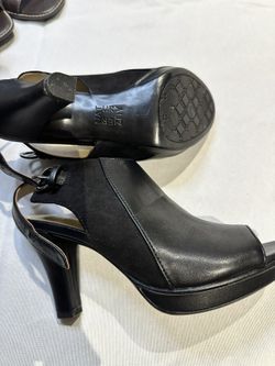 Women’s 7 1/2 Peep Toe Dress Shoes Naturalizers