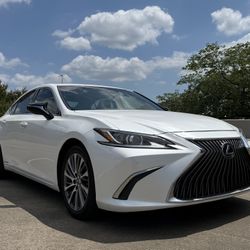 2020 Lexus ES 300h