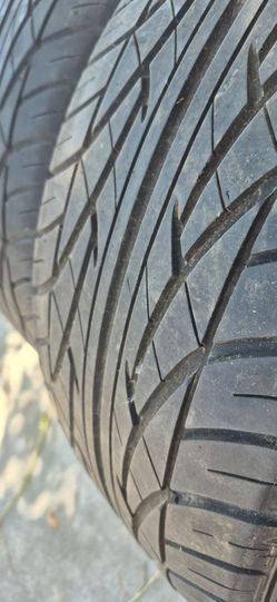 Set of 2 tires 225/45/17