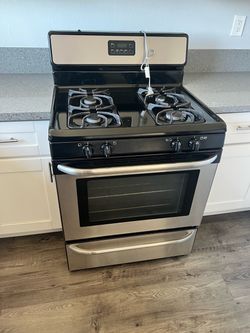FREE - Frigidaire Gas Stove