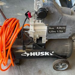 Husky 8 Gallon Air Compressor 