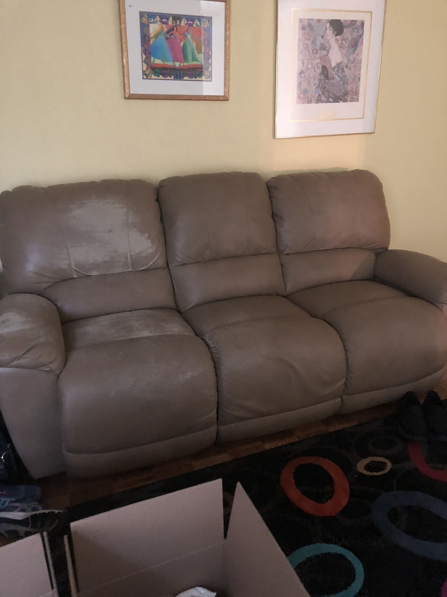 Couch-reclining