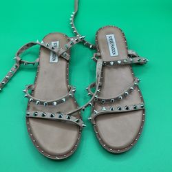 Steve Madden Women’s Travel Studded Ankle Strap Sandals Size 8.5