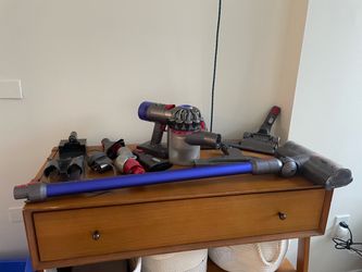 Dyson v8 animal pro vacuum cleaner