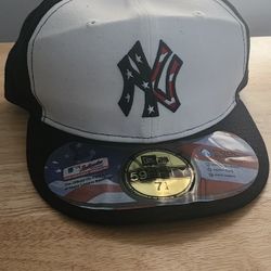 New Era New York Yankees NY 2011 Stars & Stripes 59Fifty Fitted Hat Cap, Size 7 1/4