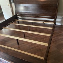 Pottery Barn Sleigh Bed