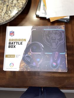 CHICAGO BEARS NFL Gridiron GAMING Battle Box - Headphones, LED Mouse & LED Pad!