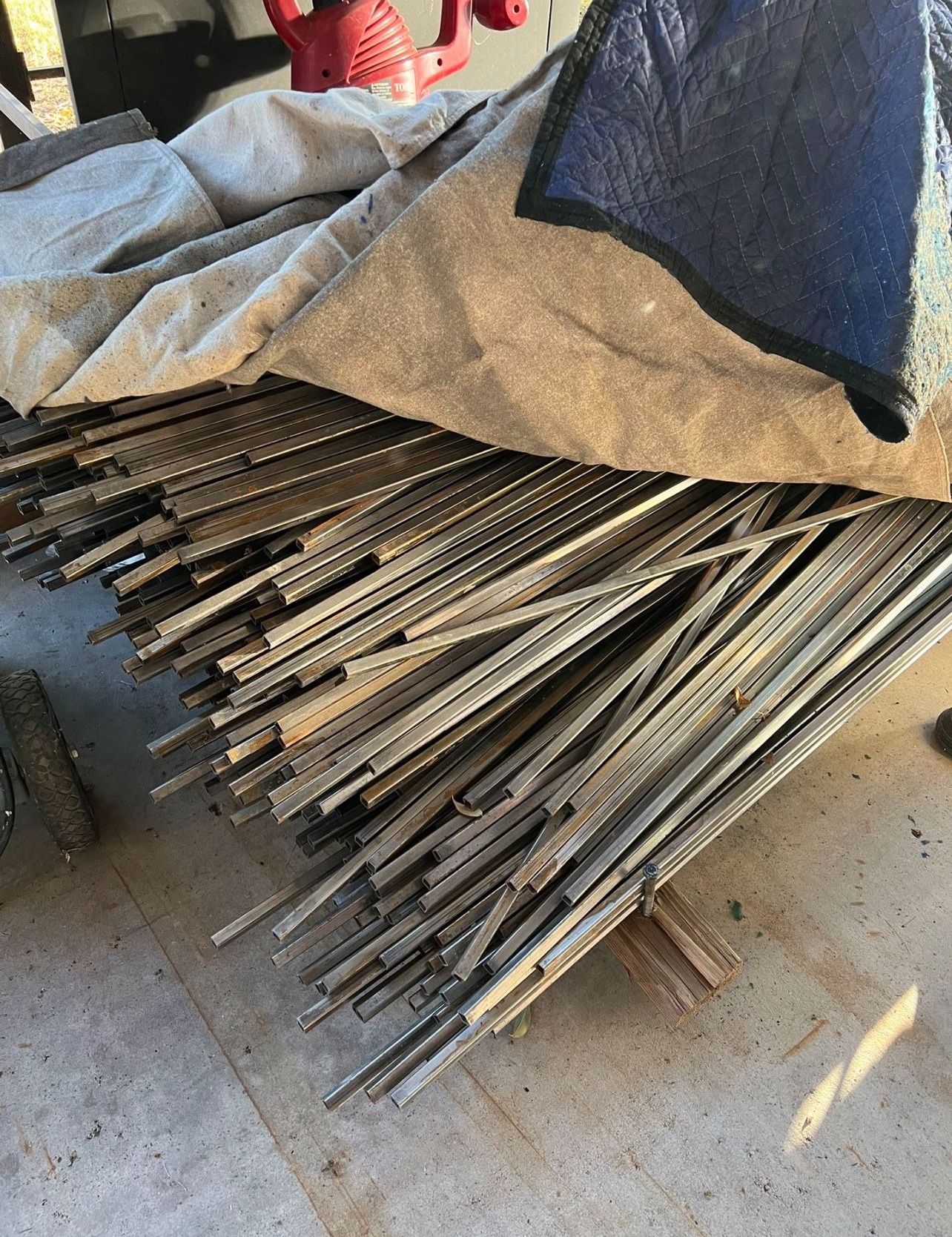 New Metal Fence Pickets 1/2”