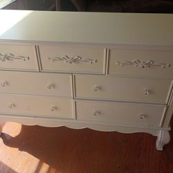 Princess Dresser