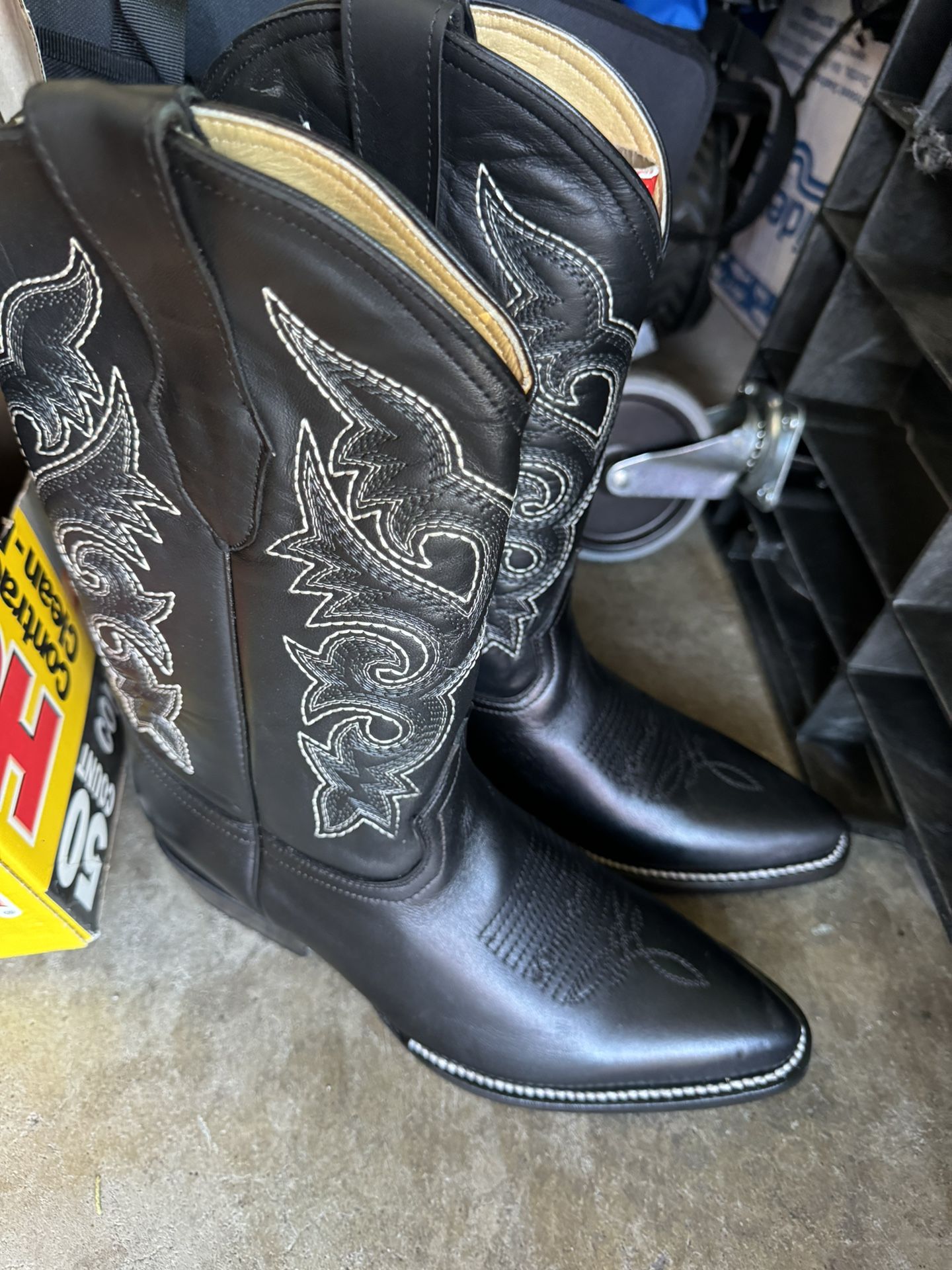 Leather Cowboy Boots Brand New Size 8.5 Men’s