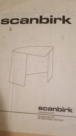 Desk, been assembled and dissambeled 1x
