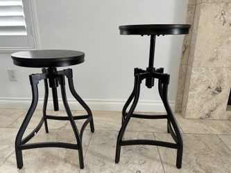 Barstools and Table 