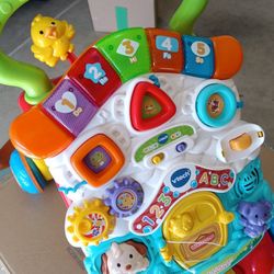 V-TECH ACTIVITY PUSH STROLLER 