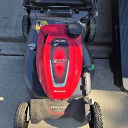 Honda Gas Lawn Mower 