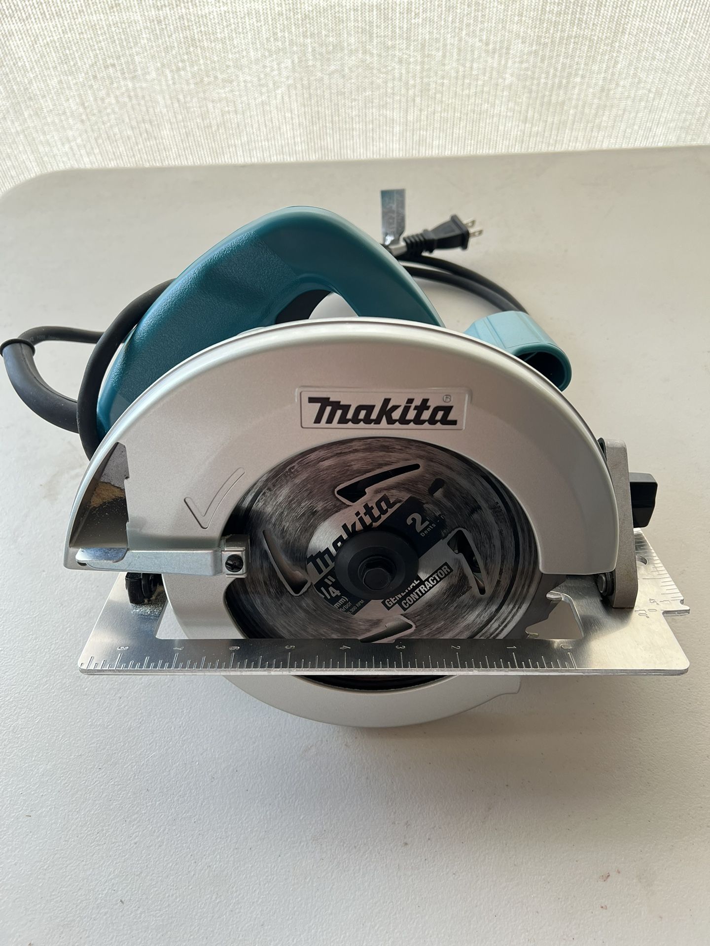 Makita Circular Saw