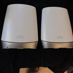 Orbi Mesh Router And Satellite 