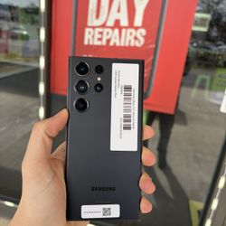 $85 to start (financing) - Unlocked Samsung Galaxy S23 Ultra (256GB)