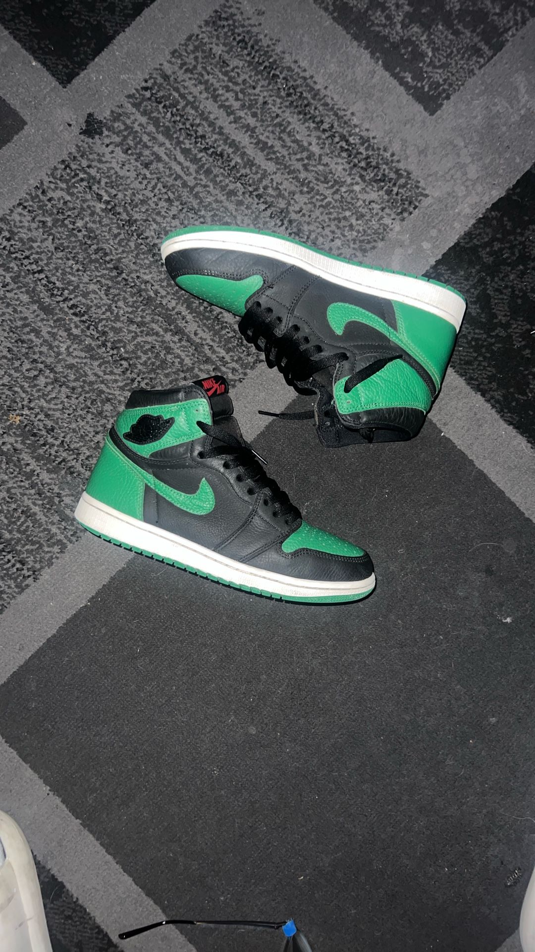 Pine Green Jordan 1 Size 8