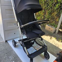 Travel stroller