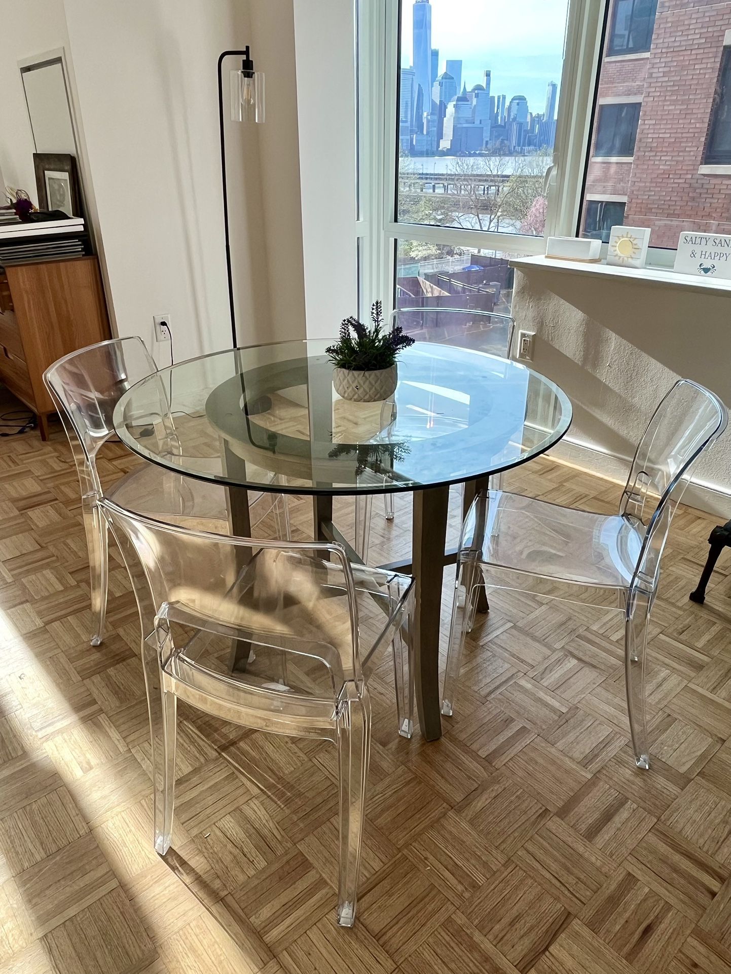 4 Dining Chairs Clear 