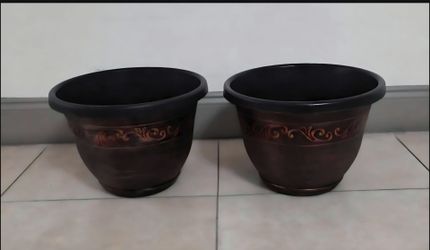 *** CLEARANCE *** PAIR of 13" (Diameter) Copper Resin Planters (2 for $30) @ Lasting Creations