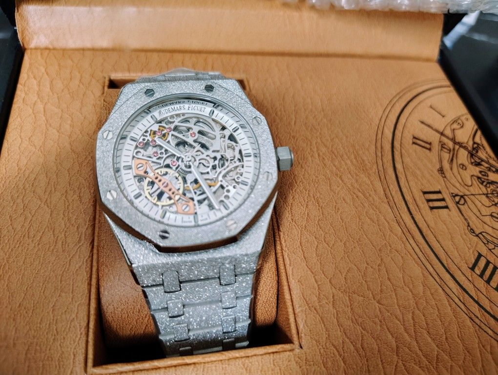 AP Skeleton Dusted A1