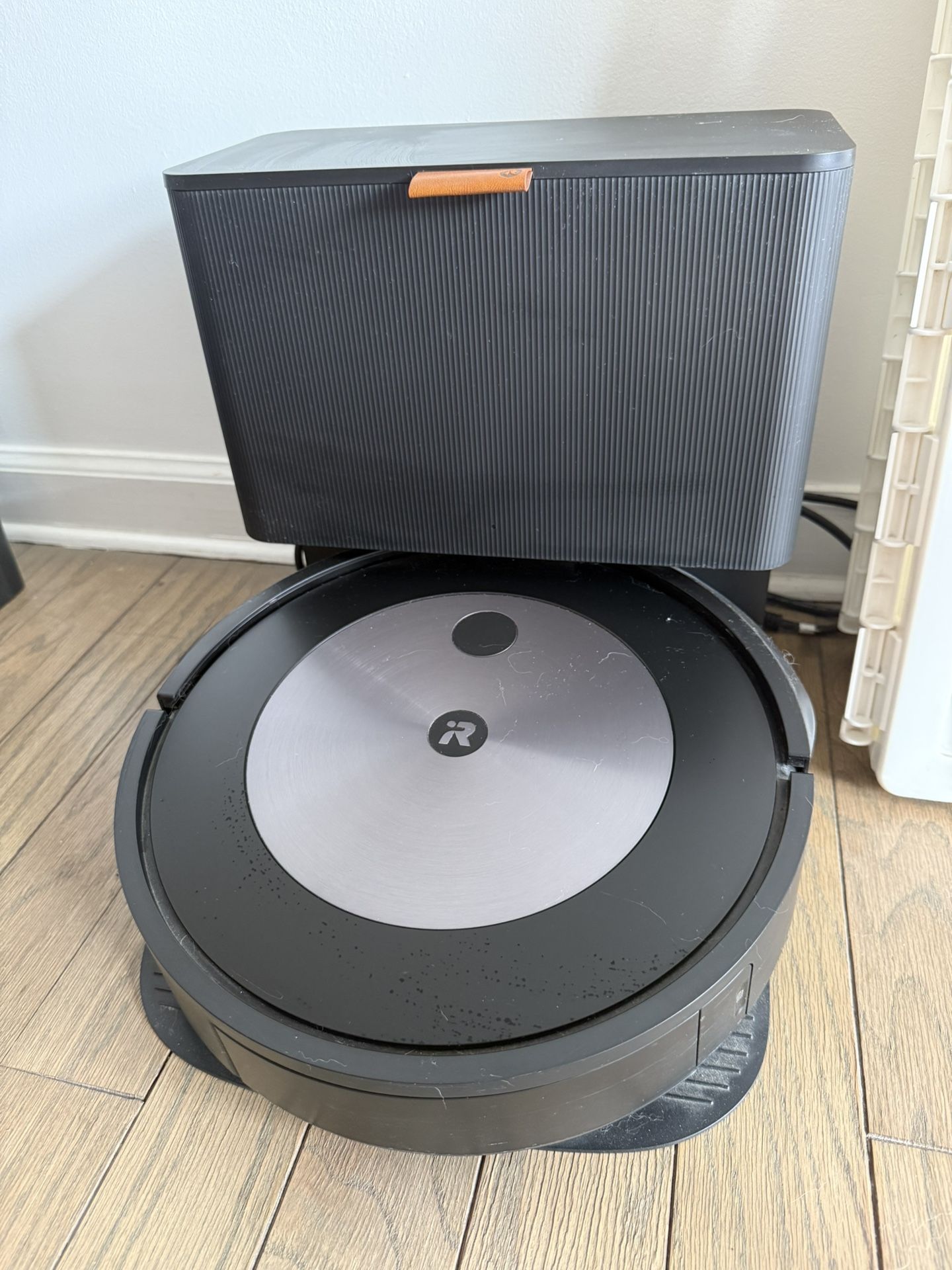 Moving Sale - iRobot Roomba j7+ Self-Emptying robot vaccum
