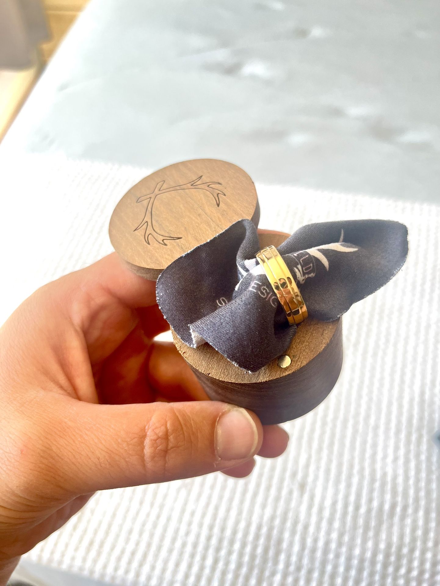 Sedona 14K Gold Men’s Wedding Band (NEVER USED)