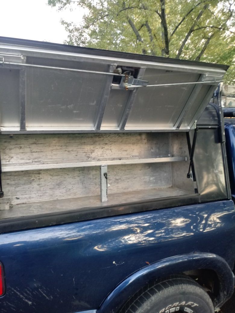 Topper for chevy s10 crew cab or long size