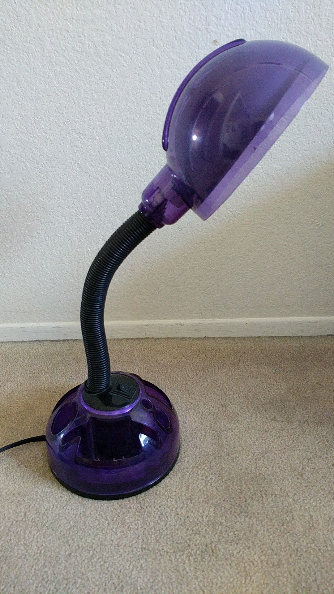 Purple desk lamp w/organizer