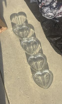 Set Of 4 Heart Shape Bowls 