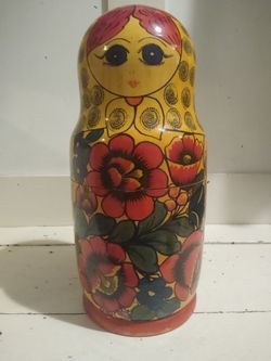 Large Vintage Hand Painted Wooden Matryoshka Nesting Dolls 10 Piece Floral Set