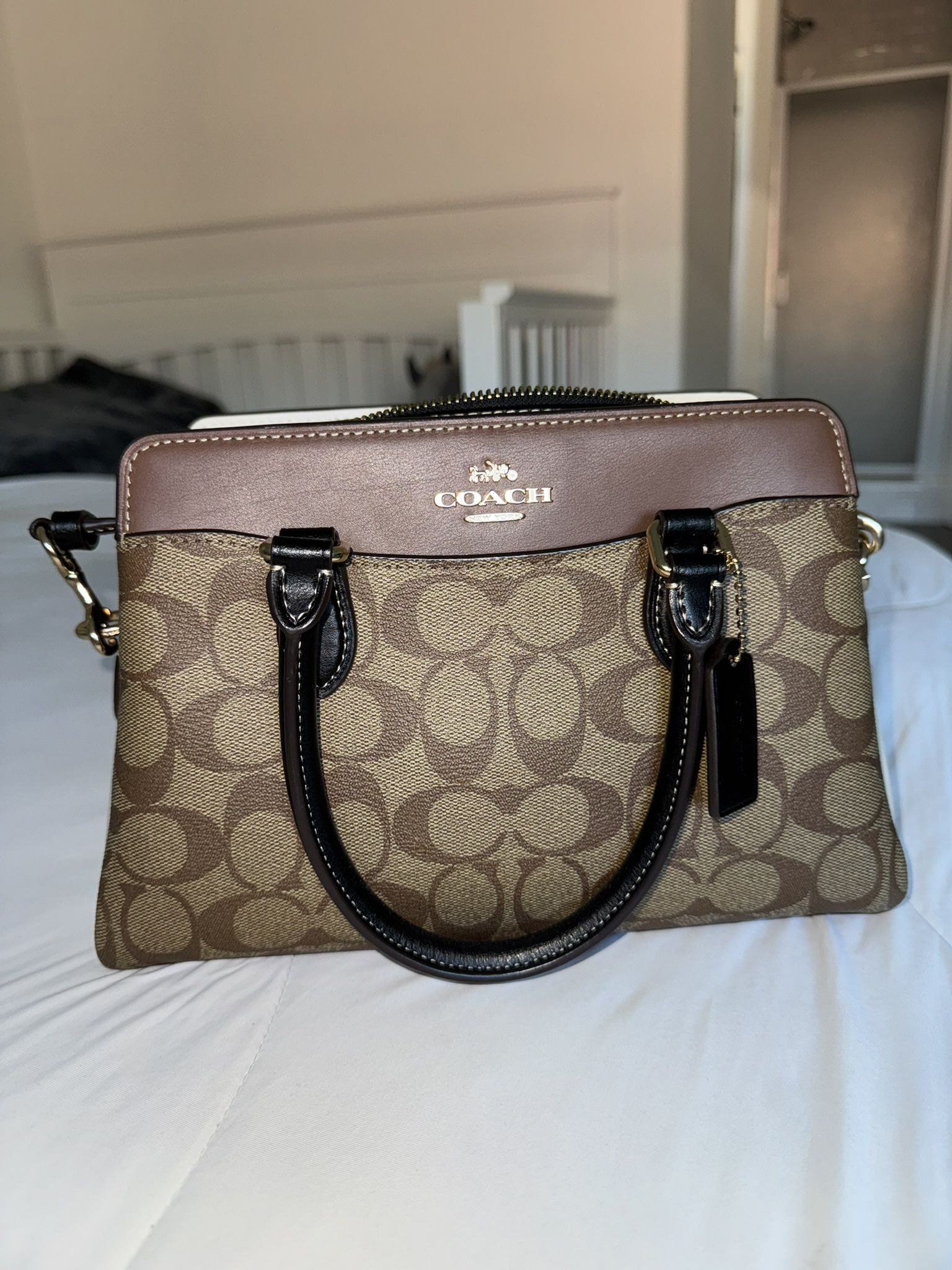Coach Hand / Crossbody Bag