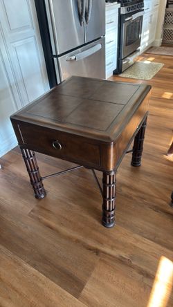 End table