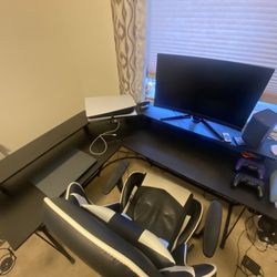 Gaming Desk And Chair 