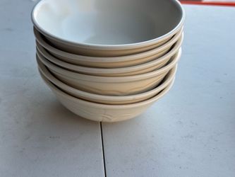 Set of 6 White Ceramic Bow