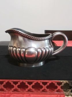 Red & Barton pitcher cream silver soldered 2922 lid 8 ounce