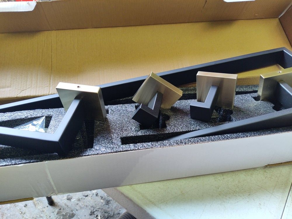 Bwe 5 Piece Bathroom Accessories Set In Black And Gold (Towel Bar, Small Towel Bar, Toilet Paper Holder And 2 Robe Hooks)