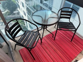 Outdoor Table & Chairs