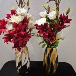 *** NEW LOW PRICE *** Ceramic Vases w Faux Magnolia / Rose / Lily Bouquets @ Lasting Creations