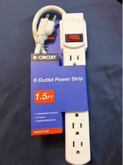 White 1.5ft 6 Outlet power strip