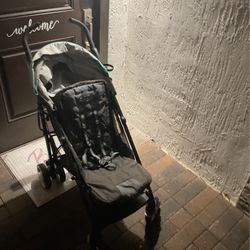 Graco Breaze Click Connect Lightweight Umbrella Stroller