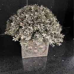 Mini Table Piece - Fake Plant 