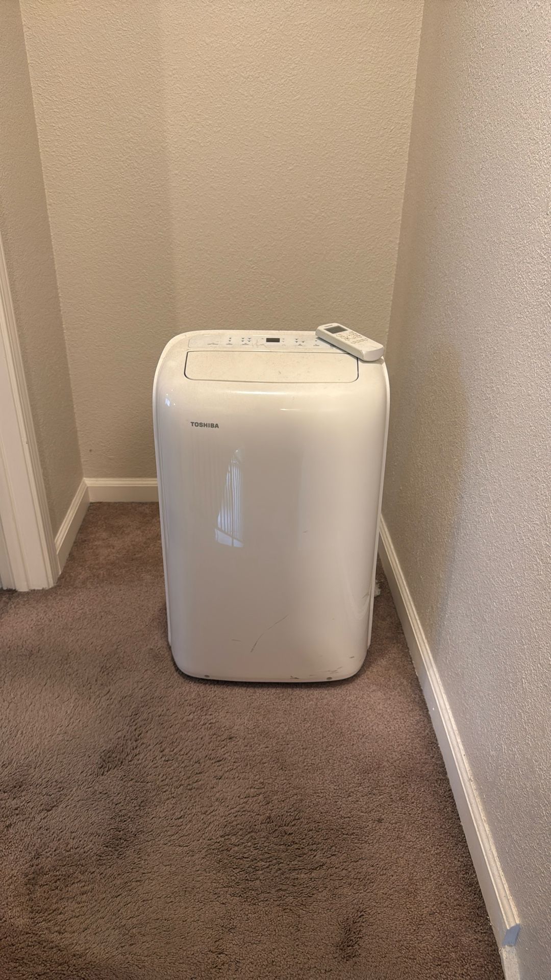 Toshiba Mobile Type Air Conditioner